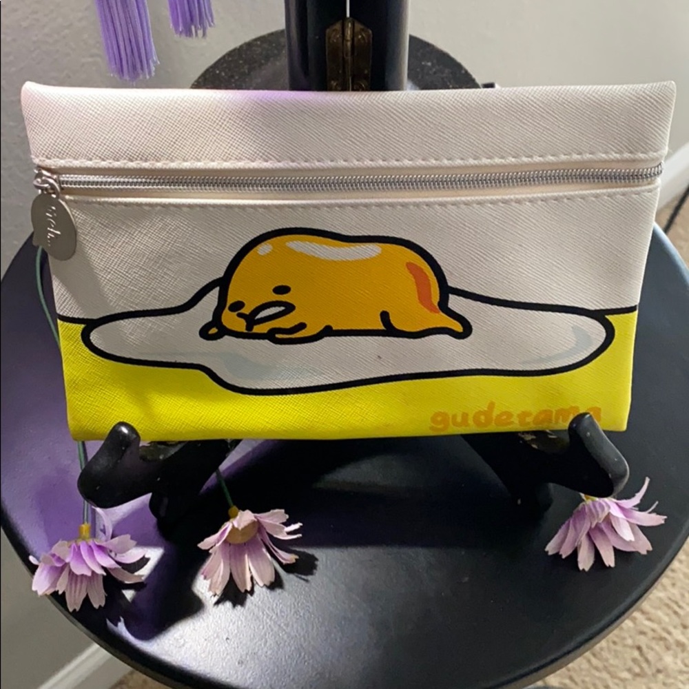 Makeup bag